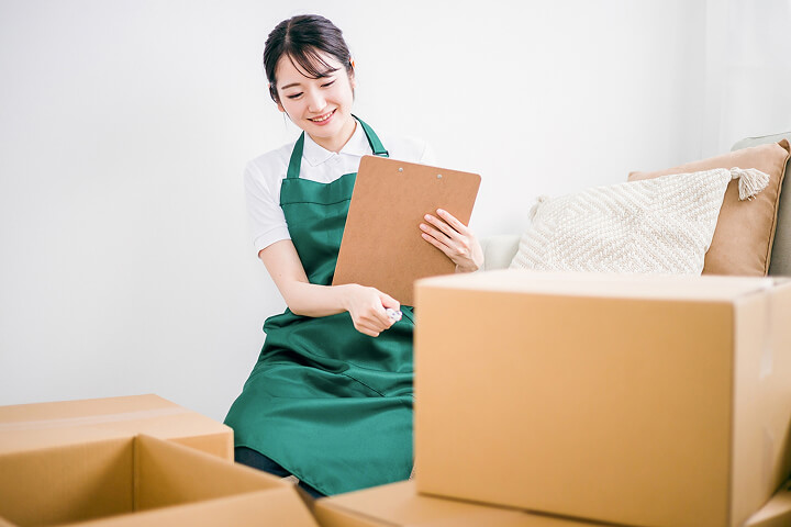 女性スタッフによる対応の様子